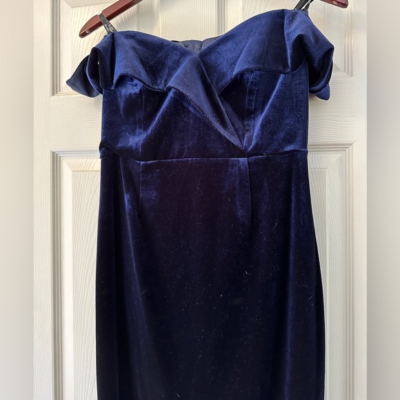 Bardot velvet off the shoulder dress - Picture 3 of 5